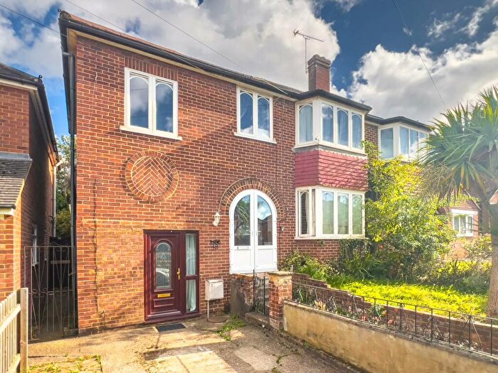 Flat To Rent In Delamere Road (Annexe), Earley, RG6