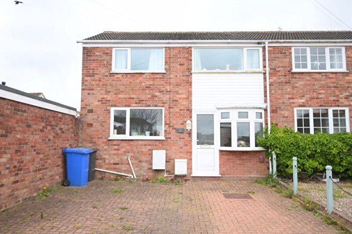 2 Bedroom End Of Terrace House To Rent In Cranesbill Road, Pakefield, Lowestoft, NR33