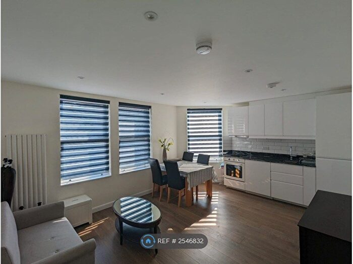 1 Bedroom Flat To Rent In Garratt Lane, London, SW17