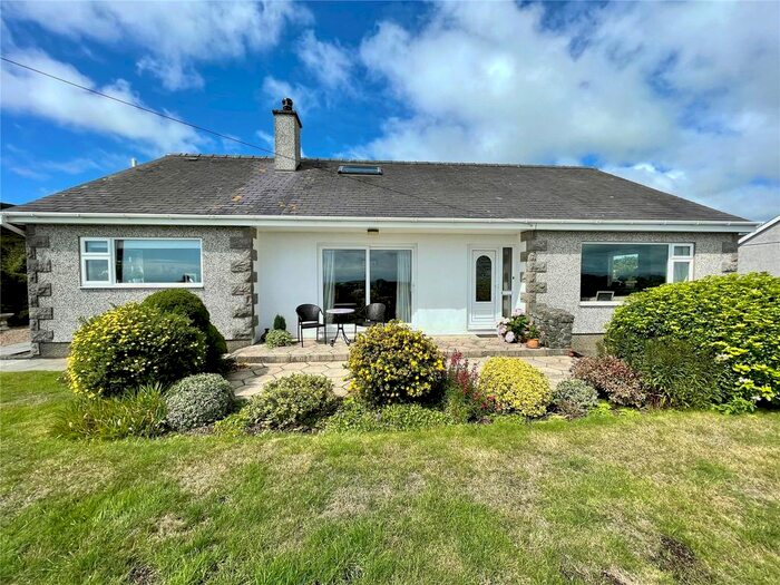 4 Bedroom Detached House For Sale In Mynytho, Nr Abersoch, LL53
