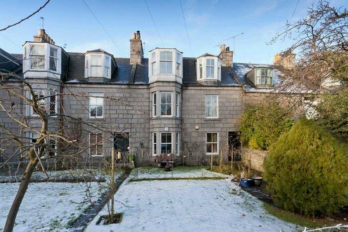 Apartment To Rent In Hardgate, City Centre, Aberdeen, AB11