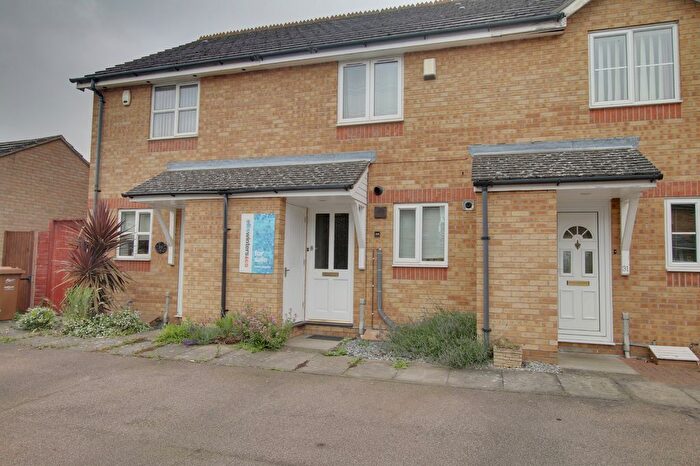 2 Bedroom Terraced House To Rent In Angoods Lane, Chatteris, PE16
