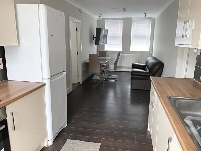 3 Bedroom House To Rent In Broomhall Road, Sheffield, S10