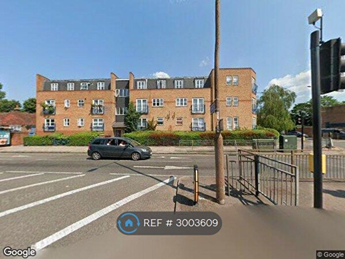 2 Bedroom Flat To Rent In Royal Eltham Heights, London, SE9