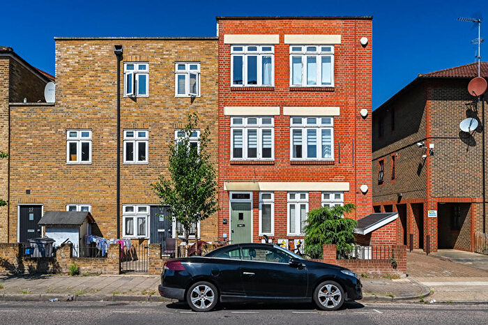 6 Bedroom End Of Terrace House For Sale In Hertford Road, De Beauvoir Town, London, N1