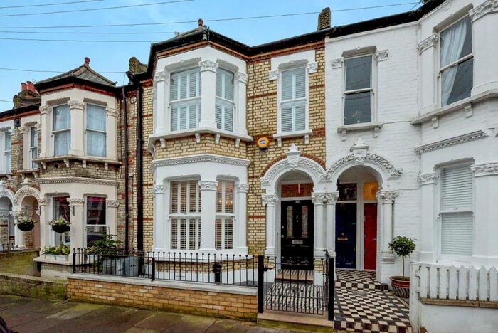 5 Bedroom Terraced House To Rent In Marmion Road, SW11