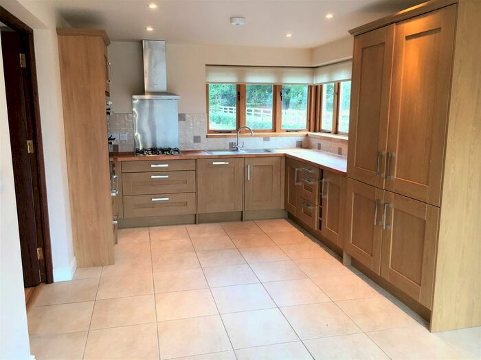 4 Bedroom Detached House To Rent In Back Ends, Chipping Campden, GL55