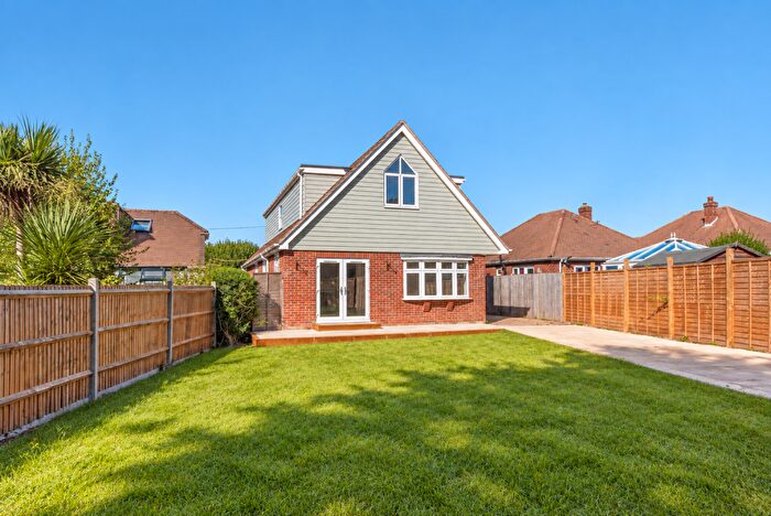 5 Bedroom Detached House For Sale In St Johns Road, Locks Heath, SO31