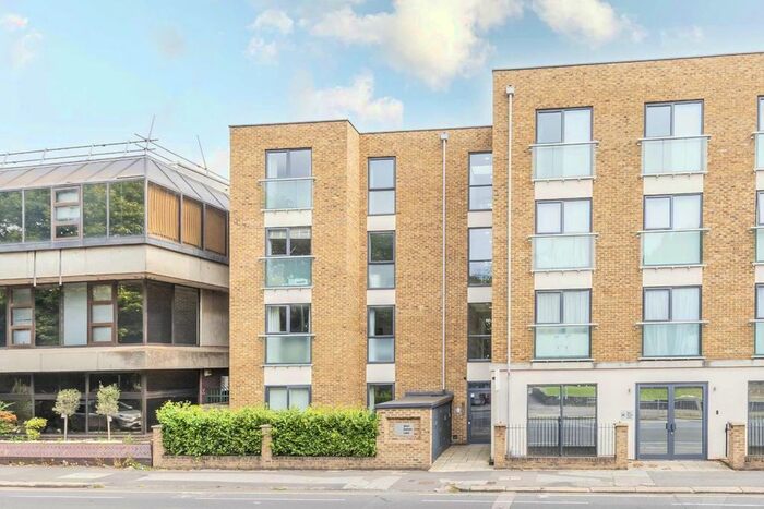 1 Bedroom Flat To Rent In West Barnes Lane, London, SW20