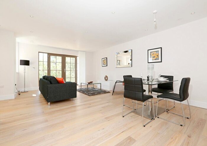 2 Bedroom Flat For Sale In Octavian House, St. Johns Wood, NW8