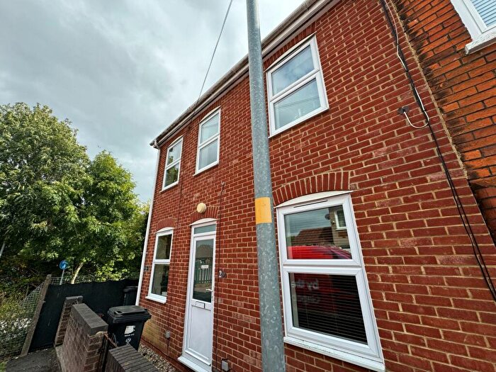 2 Bedroom Flat To Rent In Turner Street, Town Centre, Swindon, SN1