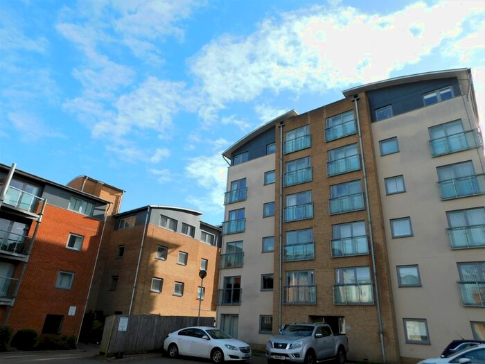 1 Bedroom Flat To Rent In De Grey Road, Colchester, CO4