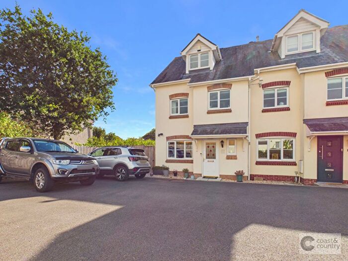 4 Bedroom End Terrace House For Sale In Knights Mead, Chudleigh Knighton, TQ13