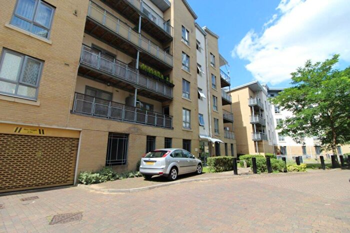 2 Bedroom Flat To Rent In Yeoman Close, Ipswich, IP1