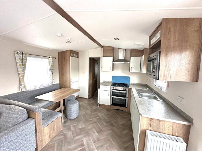 3 Bedroom Park Home For Sale In Braunton Road, Ashford, Barnstaple, EX31