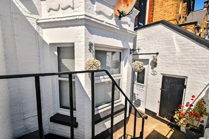 1 Bedroom Flat For Sale In Westbrook Road, Margate, CT9