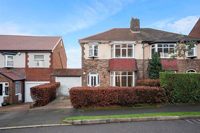 3 Bedroom Semi-Detached House For Sale In Cardoness Road, Crosspool, S10