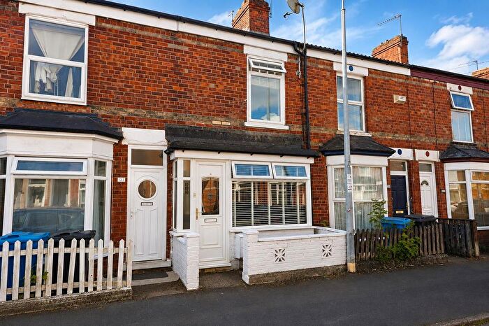 2 Bedroom Terraced House For Sale In Welbeck Street, Hull, HU5