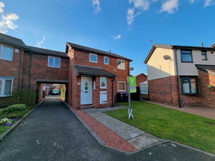 2 Bedroom Flat To Rent In Carlton Close, Ouston, Chester Le Street, DH2