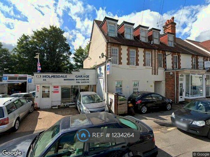 1 Bedroom Flat To Rent In Holmesdale Road, Reigate RH2