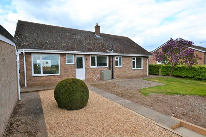 3 Bedroom Bungalow To Rent In Meppershall, Bedfordshire, SG17