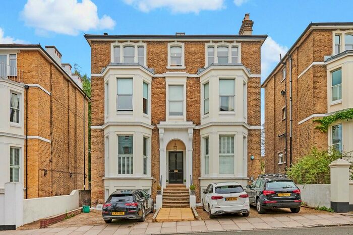 4 Bedroom Flat To Rent In Church Road, Richmond, Surrey, TW10