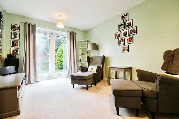 4 Bedroom Detached House For Sale In Grimson Close, Sully, Penarth, CF64