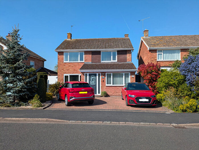 3 Bedroom Detached House For Sale In Mayfield Avenue, Wantage, OX12