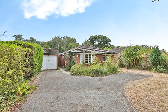 3 Bedroom Detached Bungalow For Sale In Sandy Lane, Upton, Poole, BH16