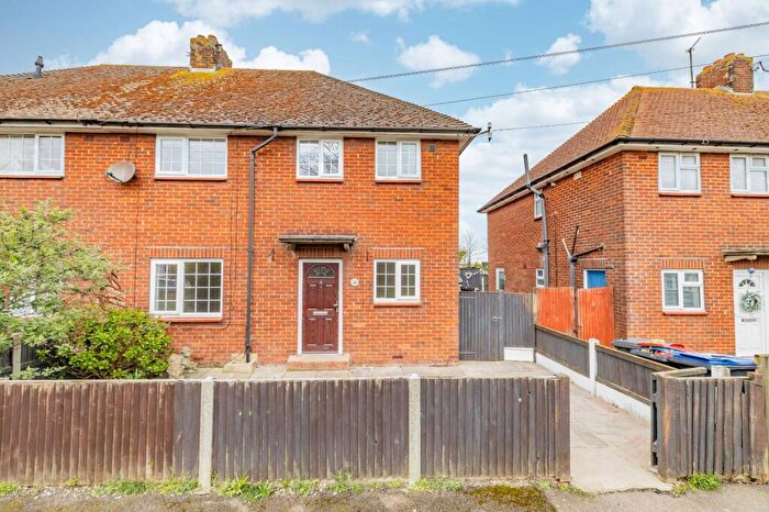 3 Bedroom Semi Detached House For Sale In The Avenue, Hersden, Canterbury, Kent, CT3