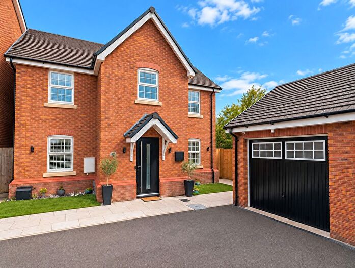 4 Bedroom Detached House To Rent In Llwydcoed, Aberdare, CF44