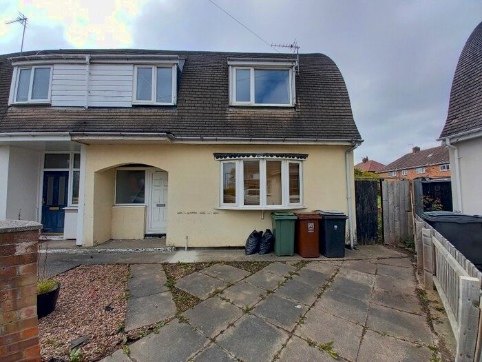 3 Bedroom Semi-Detached House To Rent In Warren Road, Hartlepool, TS24
