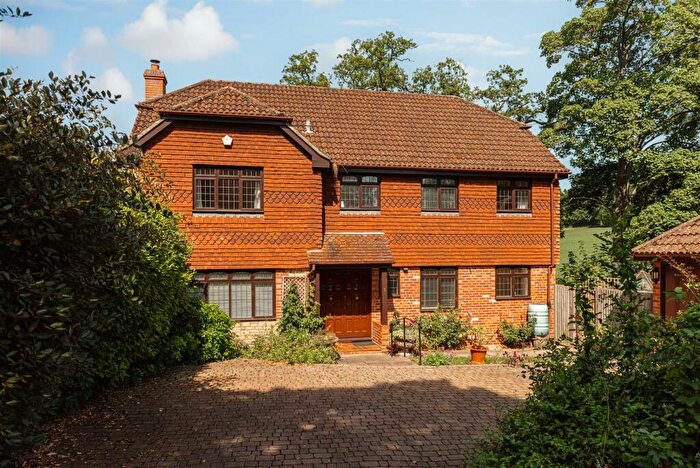 4 Bedroom Detached House For Sale In Byfleets Lane, Warnham, Horsham, RH12