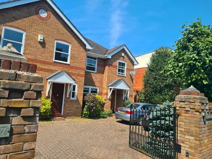 3 Bedroom End Of Terrace House To Rent In Arterberry Road, London, SW20