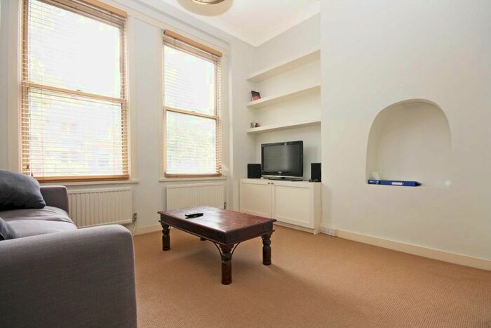 1 Bedroom Flat To Rent In Netherwood Road, London, W14