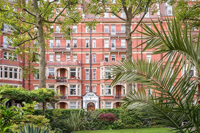 4 Bedroom Flat To Rent In Iverna Court, Kensington, W8