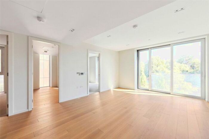 2 Bedroom Flat To Rent In Lillie Square, London, SW6