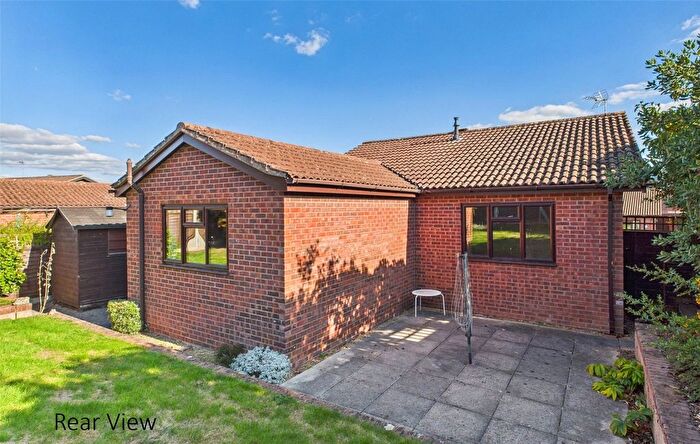2 Bedroom Bungalow For Sale In Chatsworth Close, Ross-On-Wye, Herefordshire, HR9