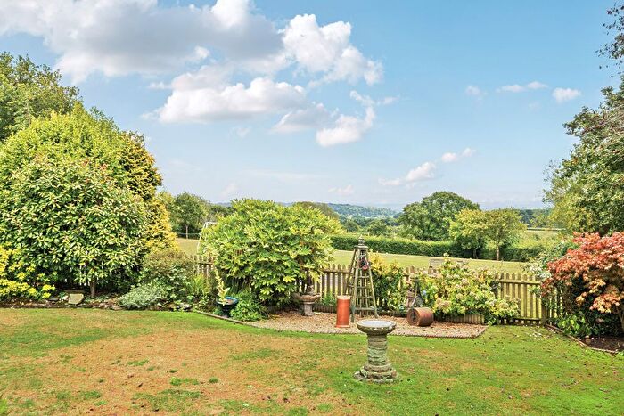 4 Bedroom Detached House For Sale In Marks Cross, TN6