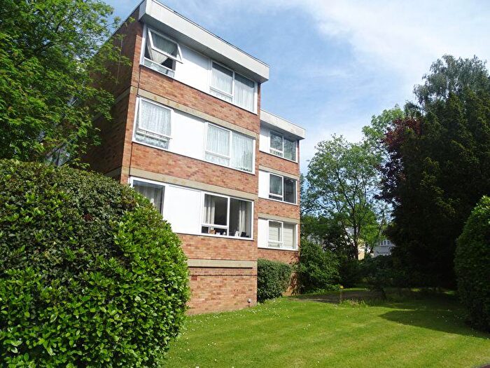 2 Bedroom Apartment To Rent In Duncan Close, Barnet, EN5