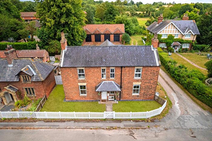 5 Bedroom Cottage For Sale In Charming Cottage In The Sought After Village Of Wiseton..., DN10
