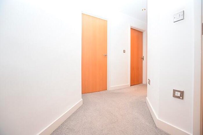 2 Bedroom Apartment To Rent In West One Panorama, Fitzwilliam Street, S1