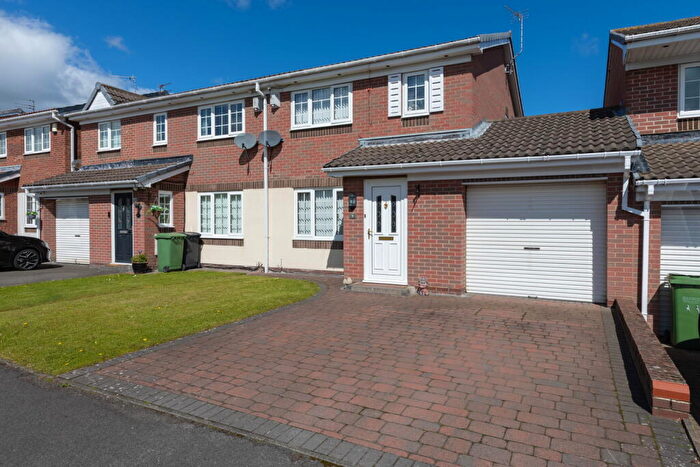 3 Bedroom Semi-Detached House For Sale In Avebury Avenue, Sherbourne Park, Stakeford, NE62