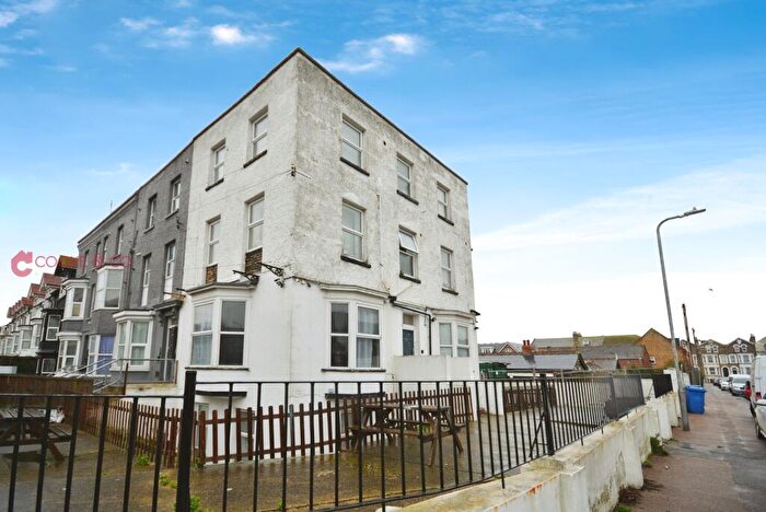 2 Bedroom Flat For Sale In Godwin Road, Margate, CT9