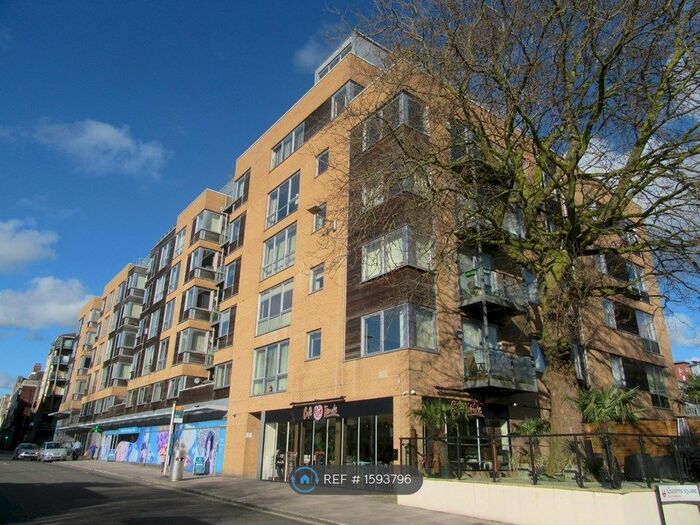2 Bedroom Flat To Rent In Telephone House, Southampton, SO14