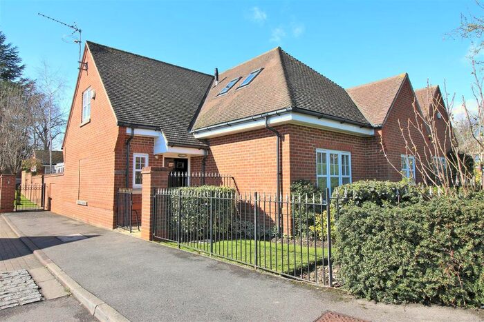 4 Bedroom Detached House To Rent In Tower View, Bushey Heath, Bushey, Hertfordshire, WD23