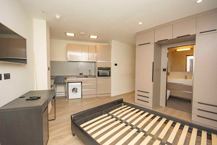 Studio To Rent In Brent Street, London, NW4