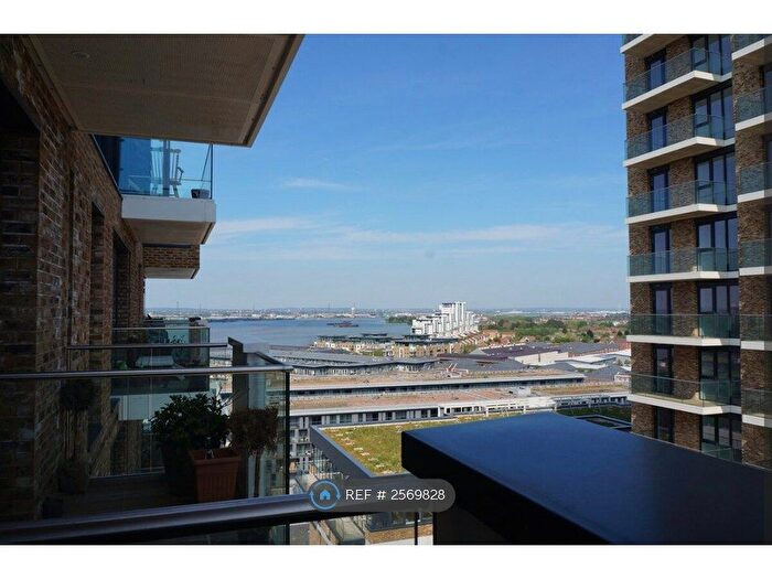 2 Bedroom Flat To Rent In Naval House, London, SE18