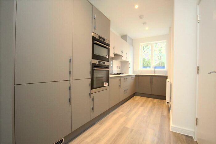 3 Bedroom Terraced House To Rent In Bridgend Crescent, Rainham, RM13