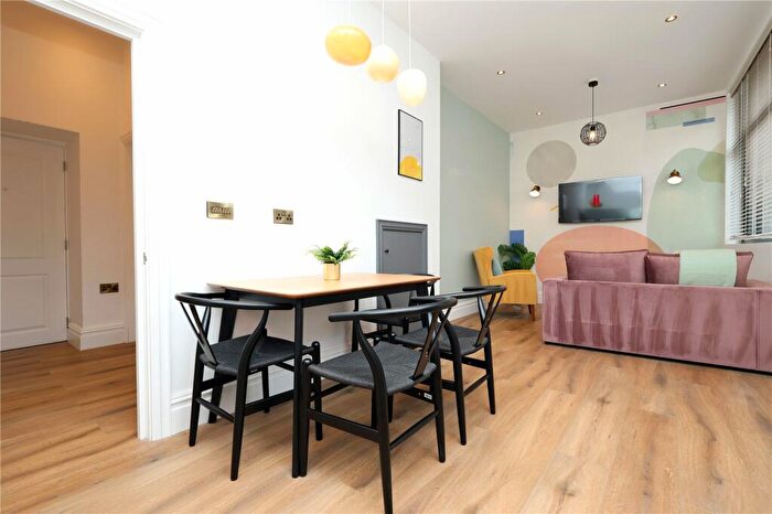2 Bedroom Apartment To Rent In Grosvenor Road, Bristol, BS2